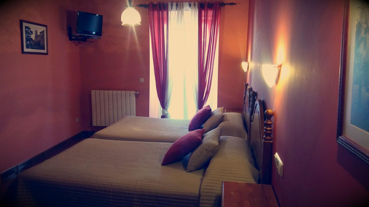 乐萨卡 Hostal Ekaitza酒店 外观 照片